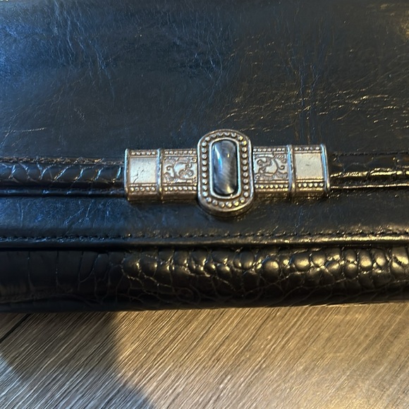 Brighton black leather wallet crossbody with silver hardware. - Picture 2 of 13